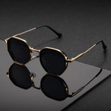 Vito | Lunettes de soleil géométriques à verres miroir