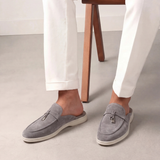 Mules en daim gris clair méditerranéennes