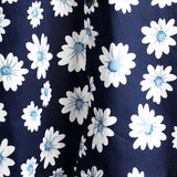 Chemise à Manches Courtes en Coton de Style Hawaïen pour Hommes en Couleur Bleu Marine avec des Marguerites
