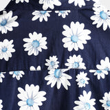 Chemise à Manches Courtes en Coton de Style Hawaïen pour Hommes en Couleur Bleu Marine avec des Marguerites