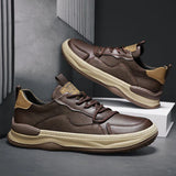Chaussures en cuir à semelle haute