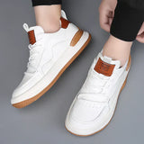 Chaussures en cuir à semelle haute