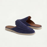 Mule nautique en daim de couleur marine